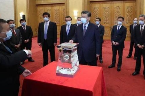 Kỳ cuối: Đường lên cung trăng - đối thủ đi sau 'nhanh và mạnh'