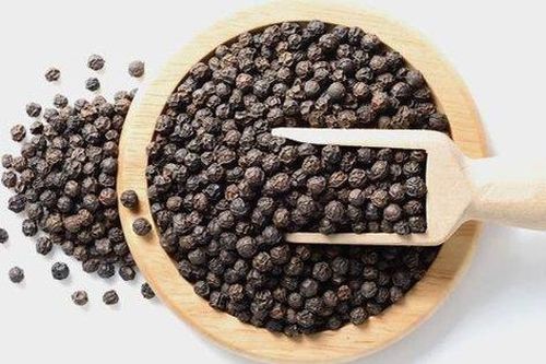 Hạt tiêu kích thích tiêu hóa, giảm đau bụng, trừ lạnh
