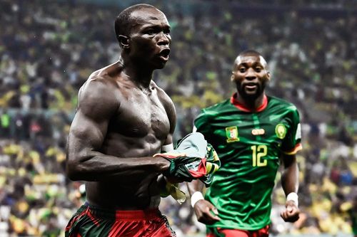 Bàn thắng giúp Cameroon hạ Brazil