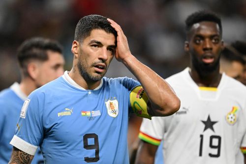 Thắng Ghana 2-0 nhưng không đủ để Uruguay đi tiếp