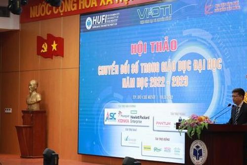 Chia sẻ kinh nghiệm chuyển đổi số trong giáo dục đại học