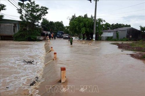 Thừa Thiên - Huế: Tìm thấy thi thể lãnh đạo xã bị nước lũ cuốn trôi
