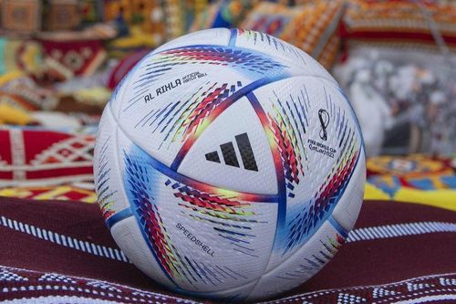 Al Rihla - trái bóng thông minh ở World Cup 2022 và Sailkot - quê hương của 70% các quả bóng đá