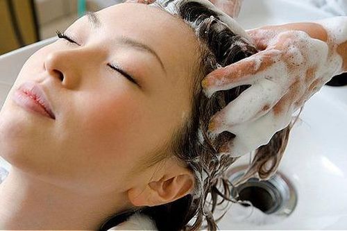 Trong ngày có 1 khung giờ tuyệt đối không gội đầu vì dễ dẫn đến đột quỵ