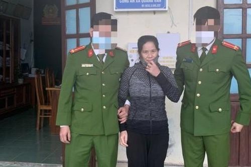 Người đàn bà dùng sổ đỏ giả lửa đảo hơn 800 triệu đồng