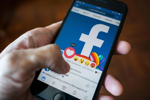 Cách Facebook gây nghiện người dùng bằng nút like