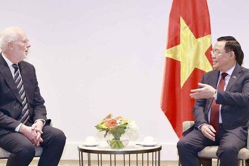 Chủ tịch Quốc hội Vương Đình Huệ bắt đầu thăm chính thức New Zealand