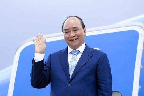 Chủ tịch nước Nguyễn Xuân Phúc lên đường thăm cấp Nhà nước tới Hàn Quốc