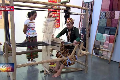 Khám phá văn hóa dệt của các dân tộc thiểu số