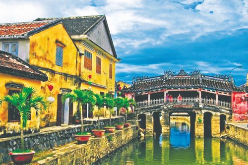 Phố Hội trong mắt ai