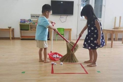 Đến với bài thơ hay: Chị