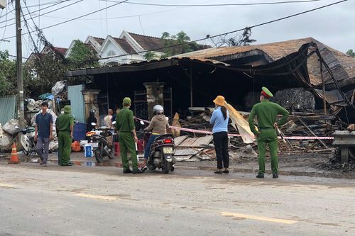 Điều tra nguyên nhân vụ cháy nhà kho phế liệu tại Đà Nẵng