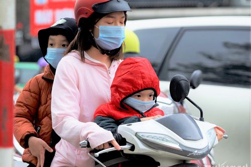 Nguyên tắc '4 ấm, 1 lạnh' phòng bệnh cho trẻ mùa đông của bác sĩ nhi khoa