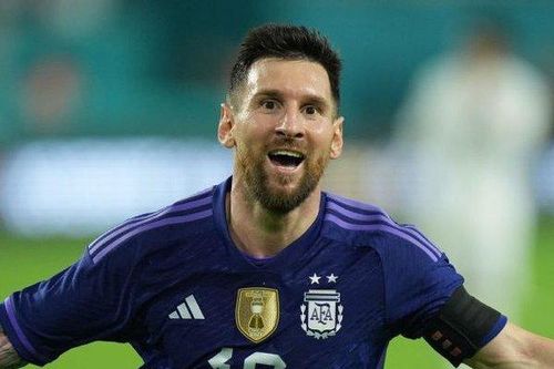 Đồng đội ca ngợi Messi là 99,9% sức mạnh của Argentina