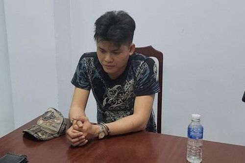 Kiên Giang: Bắt quả tang thanh niên mang ma túy, thuốc lắc và súng