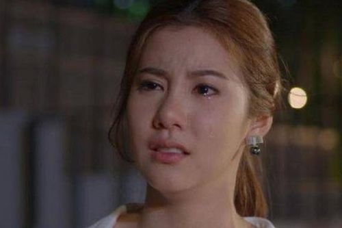 Bố chồng cất công từ quê lên trong đêm để cấm con trai cho vợ đứng tên nhà