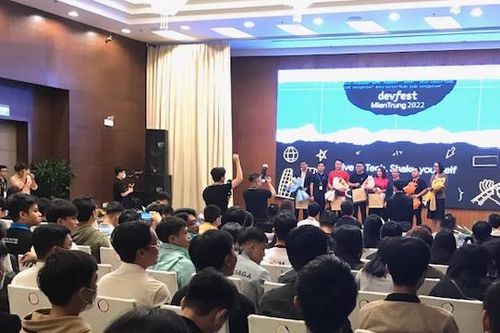 Hơn 400 lập trình viên hội tụ tại GDG DevFest MienTrung 2022