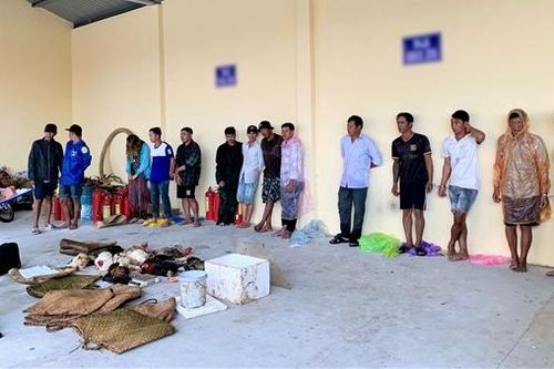 Triệt xóa điểm đá gà, tạm giữ gần 60 triệu đồng