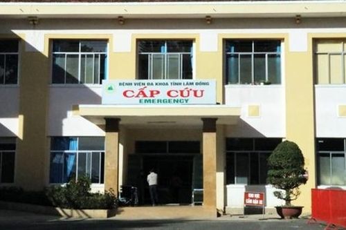 Thêm một người tử vong sau bữa ăn trưa định mệnh