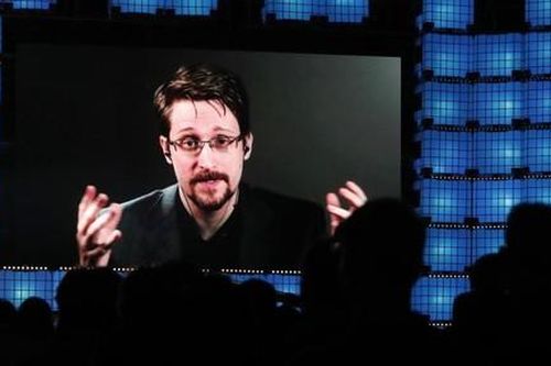 Cựu nhân viên an ninh Mỹ Snowden có quốc tịch Nga