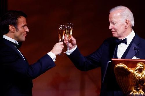 Quốc yến đầu tiên của Tổng thống Biden: Thực chất không như biểu hiện