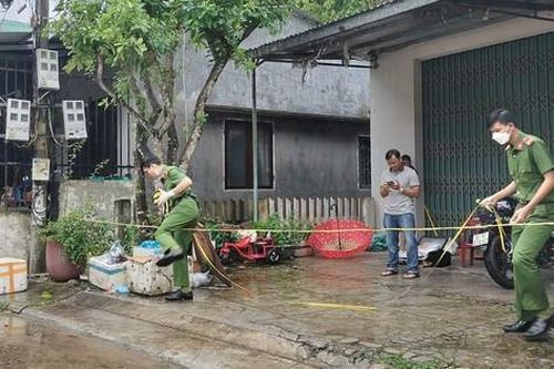 Thanh niên nghi ngáo đá dùng dao đâm người khác tử vong rồi đi đầu thú