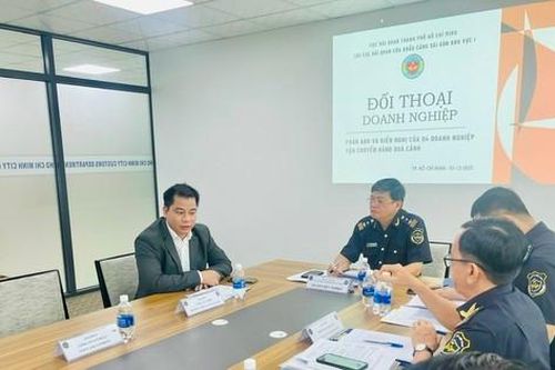 'Gỡ rối' cho doanh nghiệp vận tải hàng quá cảnh