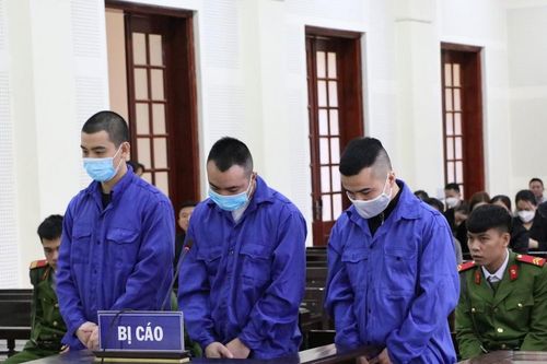 Giấu ma túy trong lư hương ở nghĩa trang