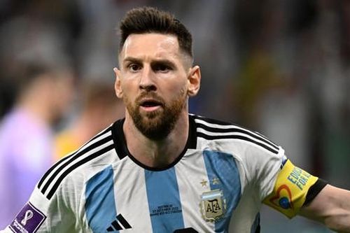 Argentina đang chơi thứ bóng đá khác lạ!