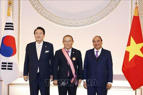 Chủ tịch nước Nguyễn Xuân Phúc dự tiệc chiêu đãi cấp Nhà nước tại Hàn Quốc