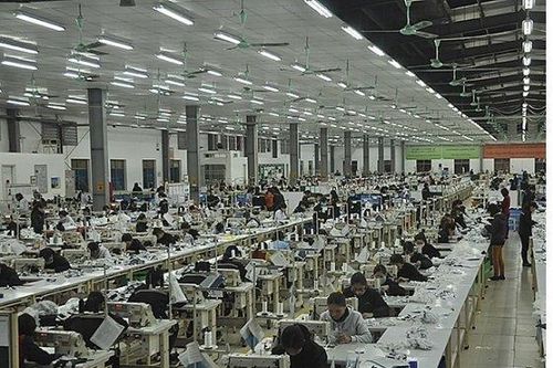 Hơn 1.200 công nhân Nghệ An mất việc, chủ yếu ngành giày da và dệt may