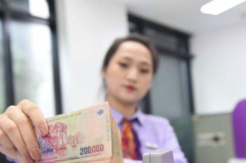 Ngân hàng Nhà nước nới room tín dụng thêm 1,5-2% cho toàn bộ hệ thống