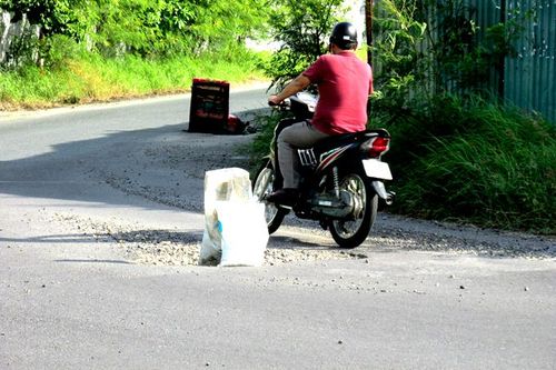 Cần khắc phục ổ gà