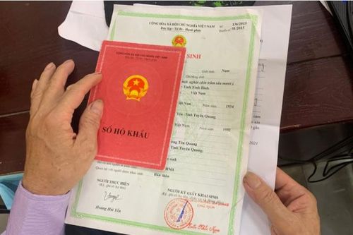 Ông bà có thể đăng ký khai sinh cho cháu không?