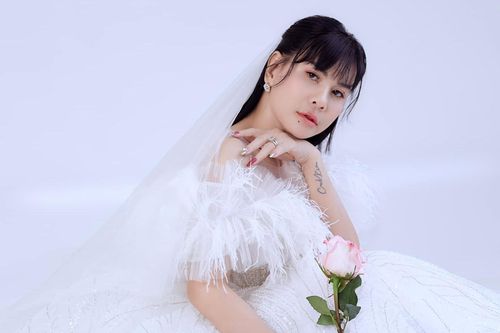 Sao Việt 5/12: Cát Phượng chụp ảnh cưới cùng 'người đàn ông đặc biệt'