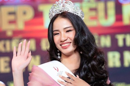 Nữ sinh 19 tuổi đăng quang Hoa khôi Nét đẹp Thiếu nữ Việt 2022