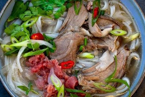 Phở ở trời Tây: Thử rồi thích, ăn rồi yêu