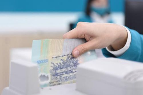 Nới room tín dụng, chứng khoán có bùng nổ?