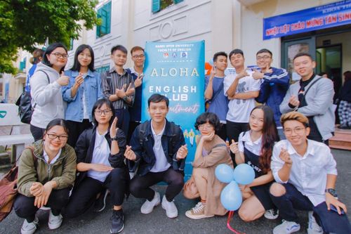 Phát triển câu lạc bộ Ngoại ngữ trong trường học song hành lượng và chất