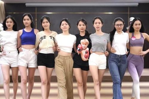 Người khắt khe với thí sinh Hoa hậu Việt Nam
