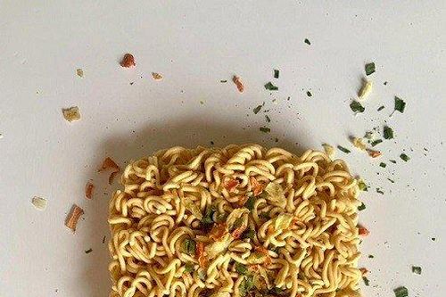 Ăn mì tôm nhiều có hại sức khỏe?