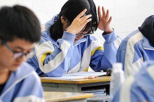 'Choáng' với độ khó đề Văn của kỳ thi khốc liệt hàng đầu thế giới