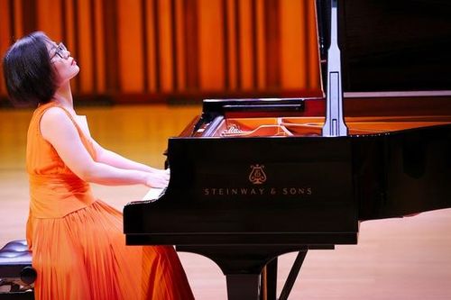Nghệ sĩ piano Đào Thu Lê: Hạnh phúc vì luôn có mẹ đồng hành