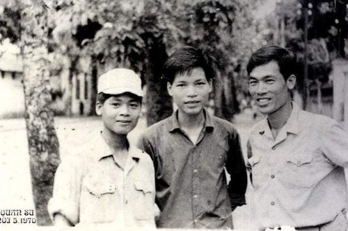 Nhập ngũ