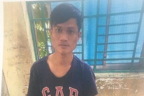 Cầm dao khống chế, quấn băng keo cướp tài sản cô gái tại tiệm hớt tóc