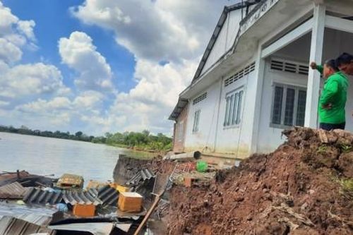 Cận cảnh vụ sạt lở khiến 15 hecta đất, 13 căn nhà bị nhấn chìm trên sông Cổ Chiên