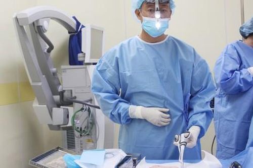 Bác sĩ chia sẻ kinh nghiệm tạo hình thành bụng cho bệnh nhân từng phẫu thuật đại tràng