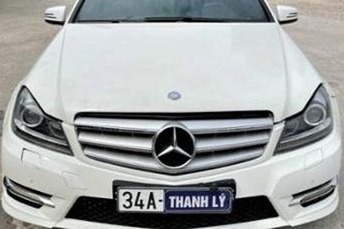 Vì sao khó thanh lý xe sang, nhà đất của ngân hàng?