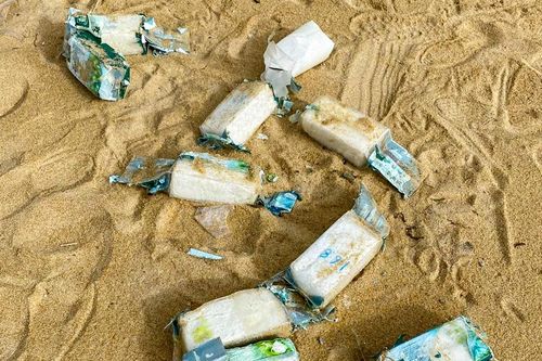 Xác minh số lượng lớn ma túy dạt vào vùng biển miền Trung