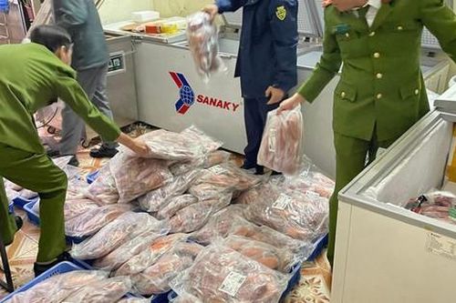 Ngăn chặn thực phẩm 'bẩn' những ngày cận Tết